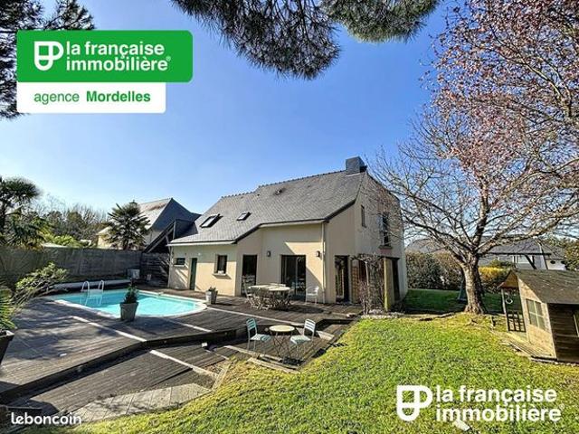 Propriété 7 pièces 131 m²
