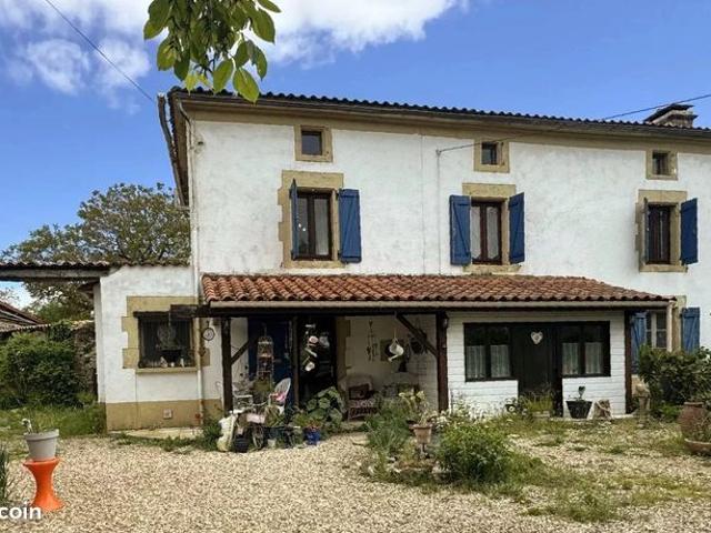 Propriété 7 pièces 132 m²