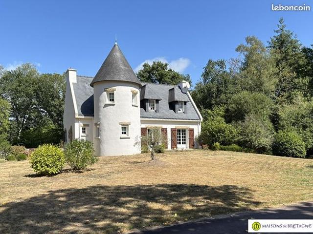 Propriété 7 pièces 144 m²