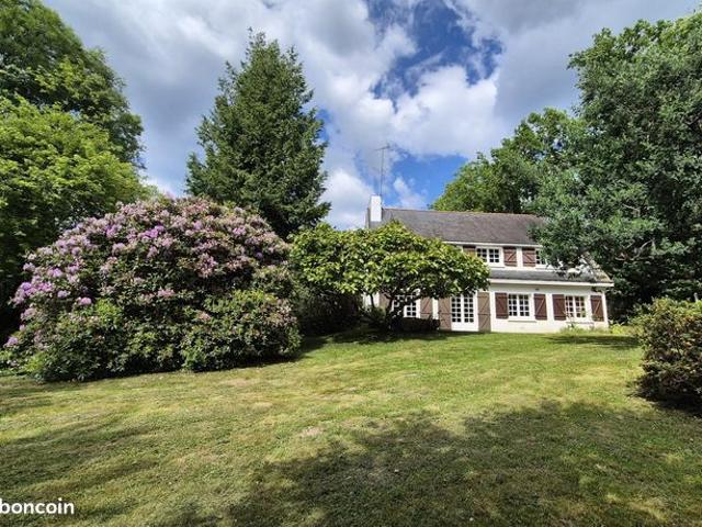 Propriété 7 pièces 144 m²