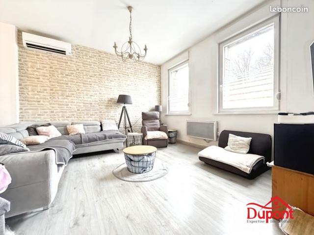 Propriété 7 pièces 144 m²