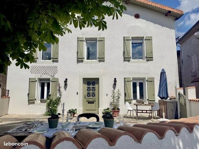 Propriété 7 pièces 144 m²