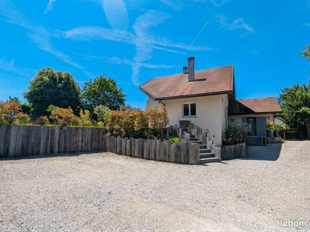 Propriété 7 pièces 145 m²