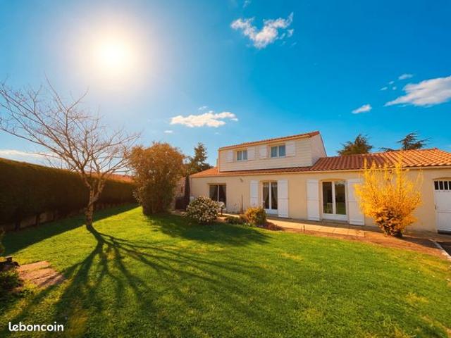 Propriété 7 pièces 145 m²