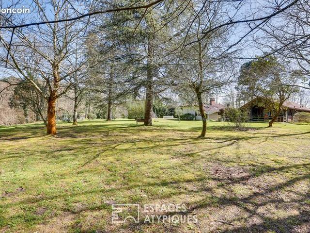 Propriété 7 pièces 145 m²