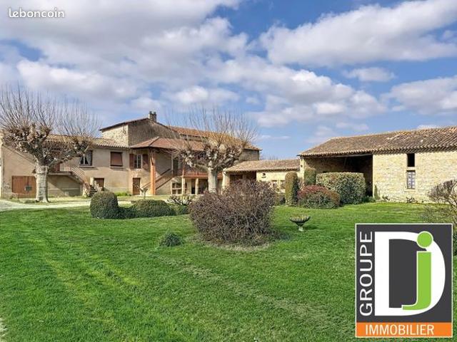 Propriété 7 pièces 145 m²