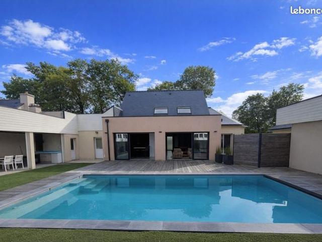 Propriété 7 pièces 145 m²