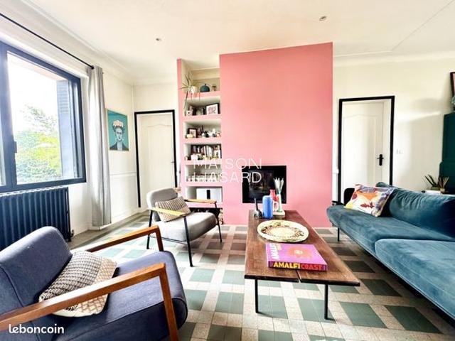 Propriété 7 pièces 145 m²