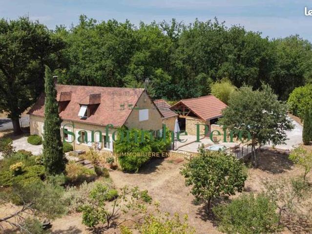 Propriété 7 pièces 145 m²