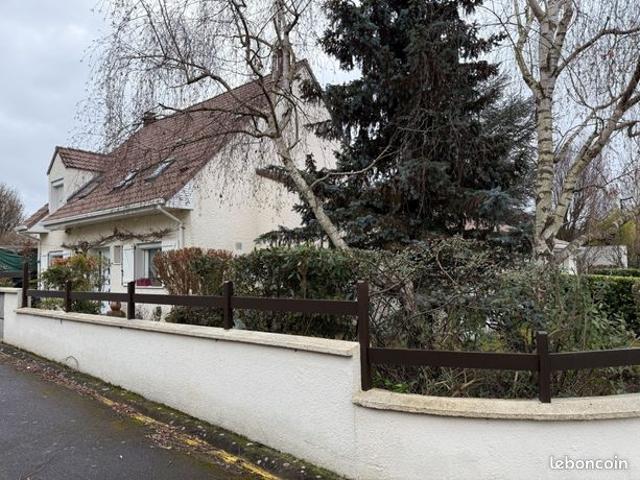 Propriété 7 pièces 146 m²