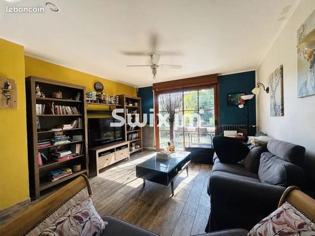 Propriété 7 pièces 147 m²