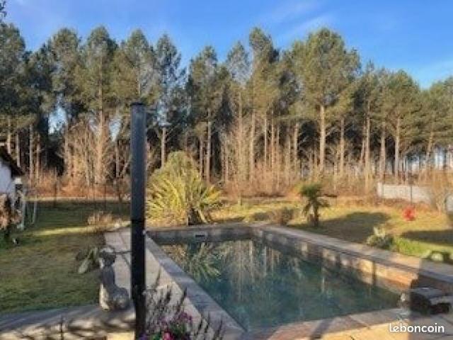 Propriété 7 pièces 147 m²