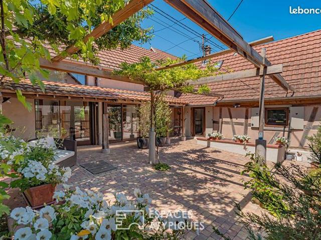 Propriété 7 pièces 147 m²