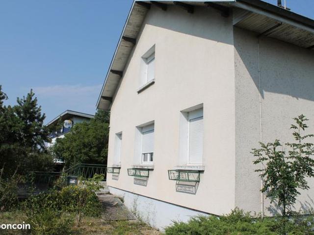 Propriété 7 pièces 148 m²