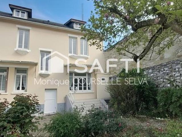 Propriété 7 pièces 148 m²