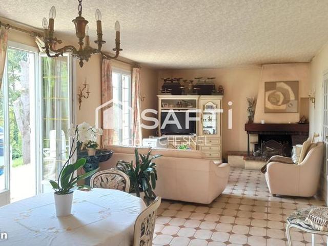 Propriété 7 pièces 148 m²