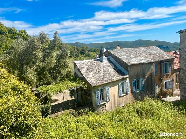 Propriété 7 pièces 149 m²