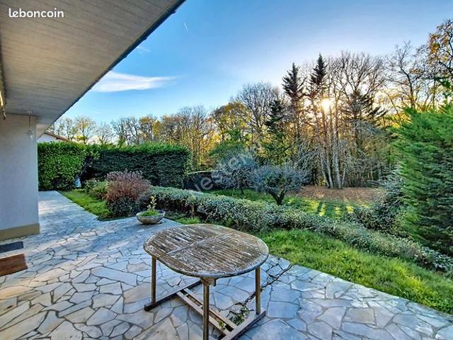 Propriété 7 pièces 149 m²