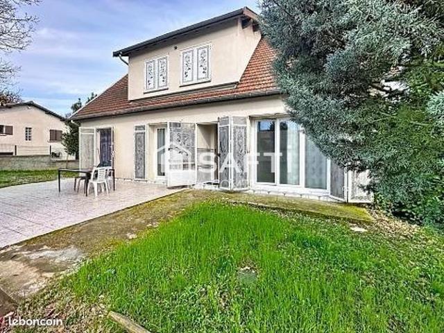 Propriété 7 pièces 149 m²