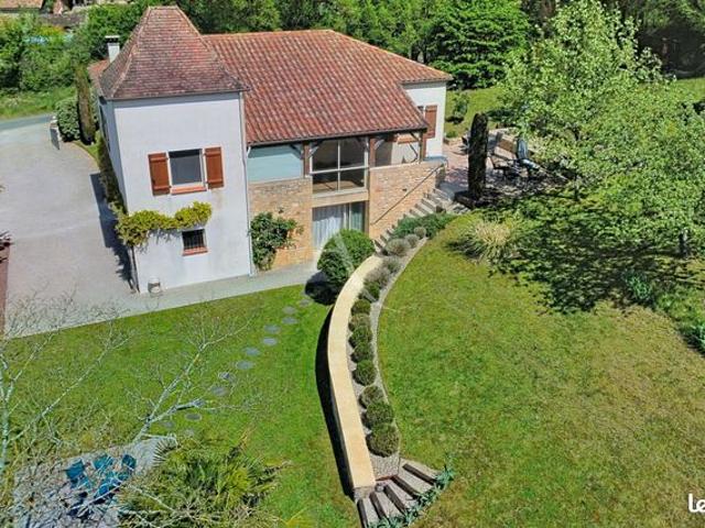 Propriété 7 pièces 140 m²