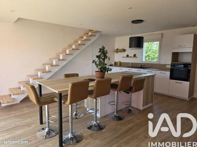 Propriété 7 pièces 140 m²