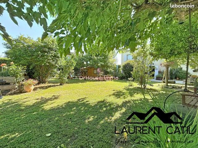 Propriété 7 pièces 140 m²