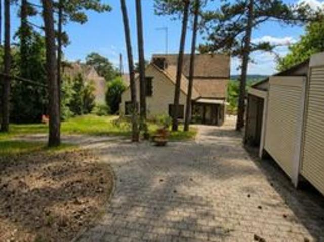 Propriété 7 pièces 140 m²