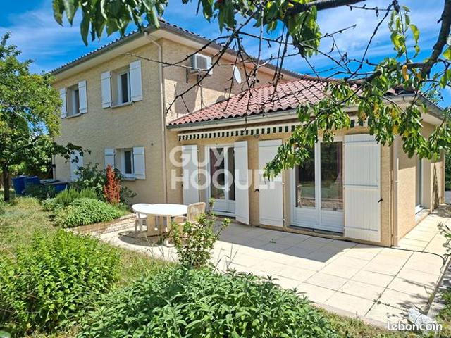 Propriété 7 pièces 140 m²