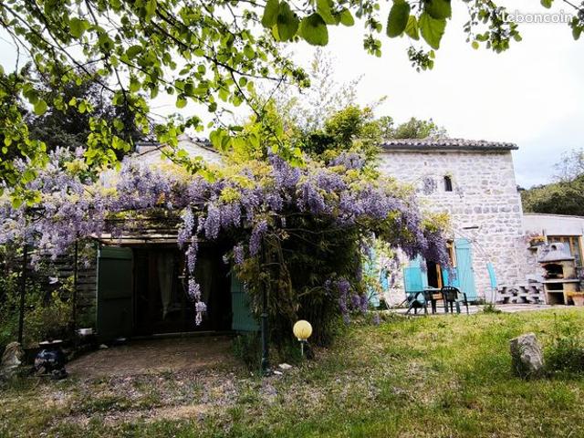 Propriété 7 pièces 140 m²