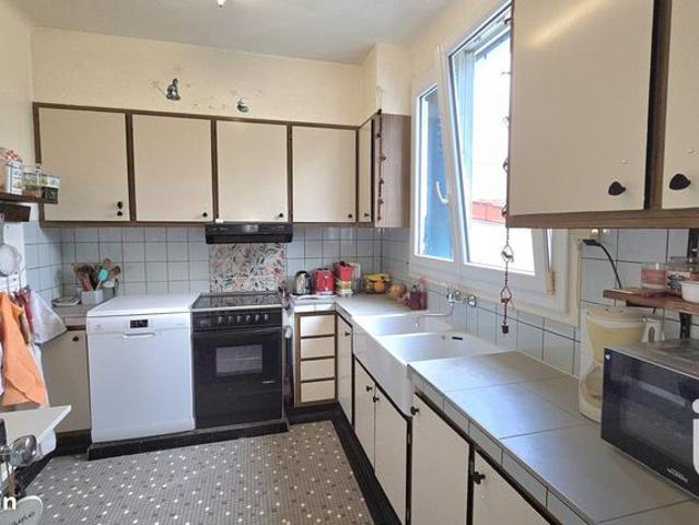 Propriété 7 pièces 140 m²