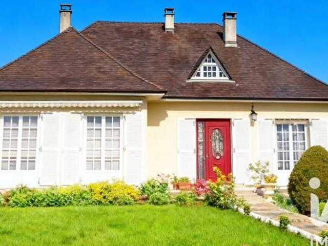 Propriété 7 pièces 143 m²