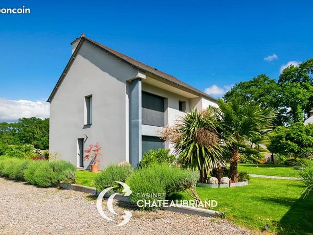Propriété 7 pièces 143 m²