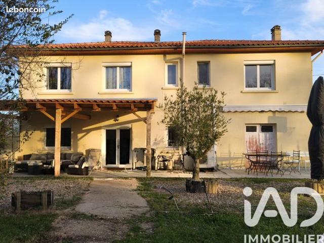 Propriété 7 pièces 154 m²