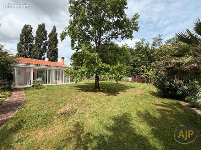 Propriété 7 pièces 154 m²