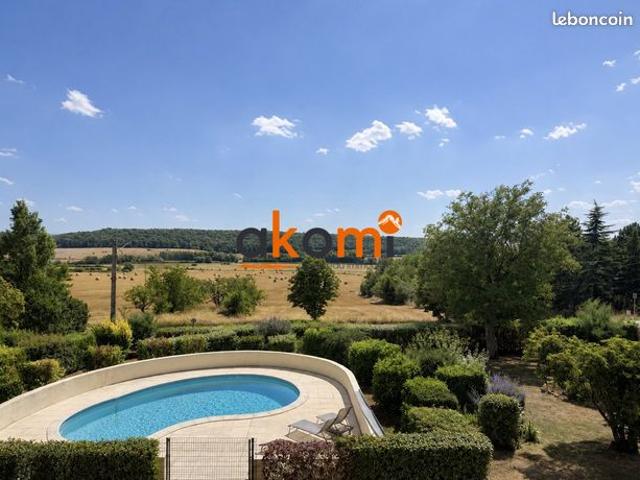 Propriété 7 pièces 155 m²