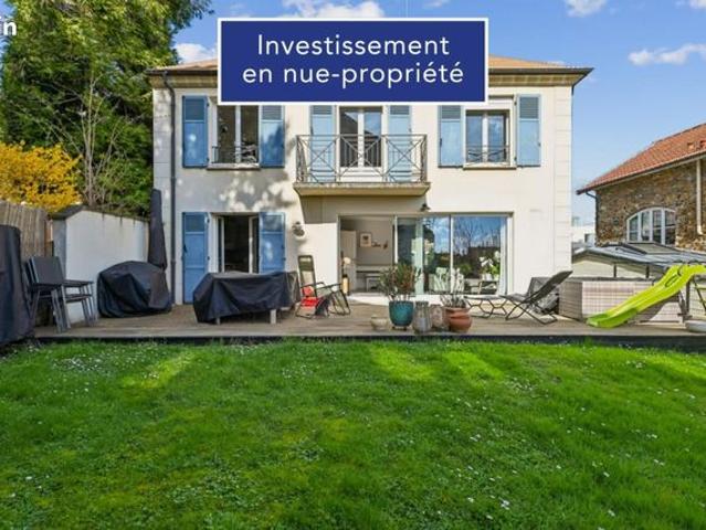 Propriété 7 pièces 155 m²