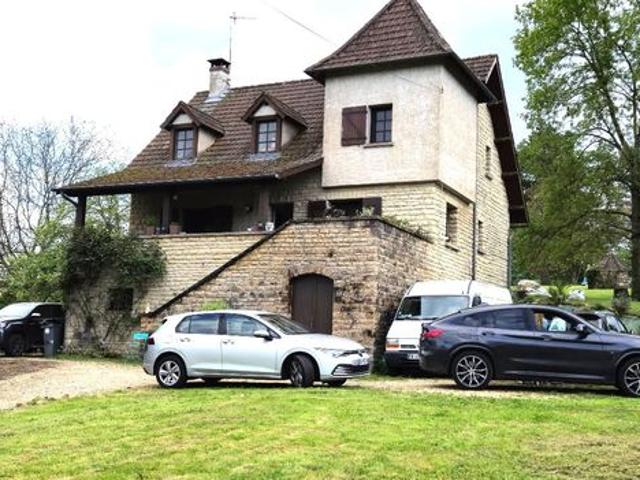 Propriété 7 pièces 155 m²