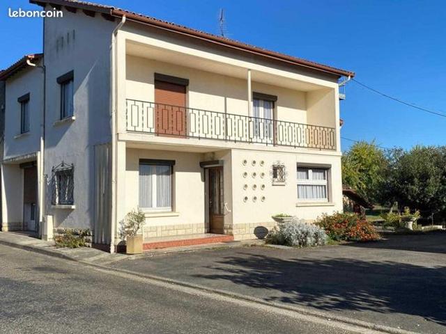 Propriété 7 pièces 156 m²