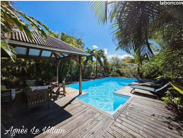 Propriété 7 pièces 156 m²