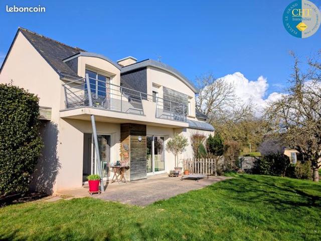 Propriété 7 pièces 156 m²