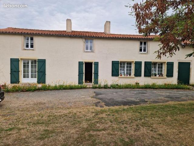 Propriété 7 pièces 157 m²