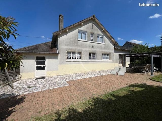 Propriété 7 pièces 157 m²