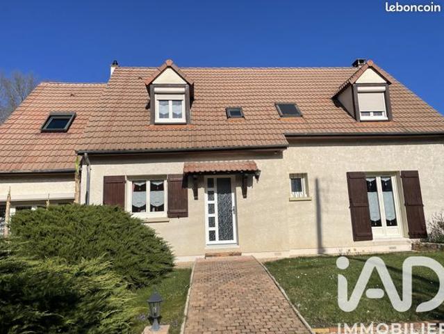 Propriété 7 pièces 158 m²