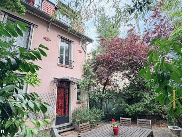 Propriété 7 pièces 158 m²