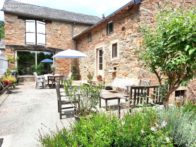 Propriété 7 pièces 158 m²