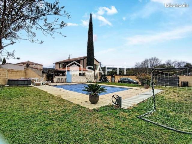 Propriété 7 pièces 150 m²