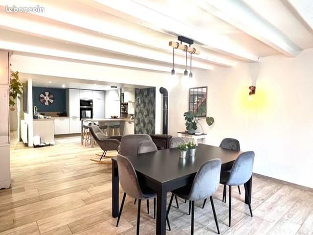 Propriété 7 pièces 150 m²