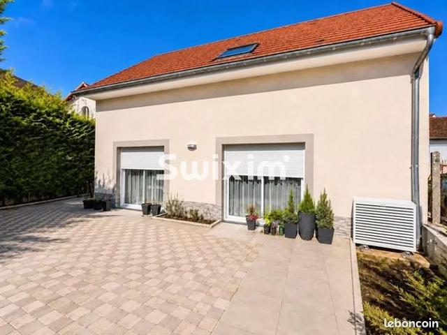 Propriété 7 pièces 150 m²