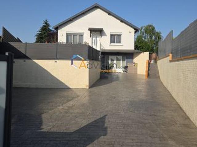 Propriété 7 pièces 150 m²