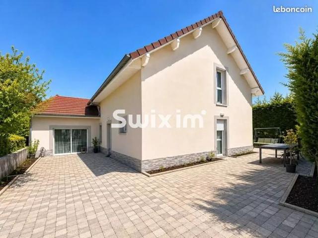 Propriété 7 pièces 150 m²